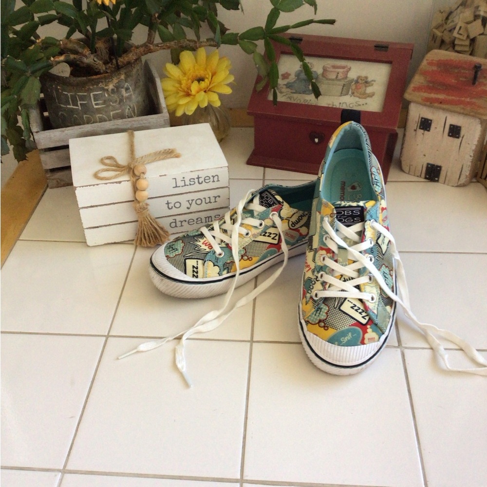 ‘Skechers’ Bobs for Dogs Lace-Up Sneakers